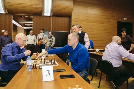 Ханты-Мансийские медики стали сильнейшими в состязаниях по шахматам и шашкам