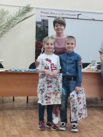 Профсоюз Покачёвской больницы поздравил пациентов с Днём защиты детей