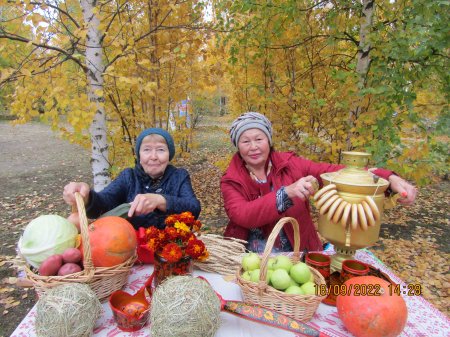 Осенин: профсоюзная организация "Совет ветеранов" Нефтеюганска отметила праздник осени